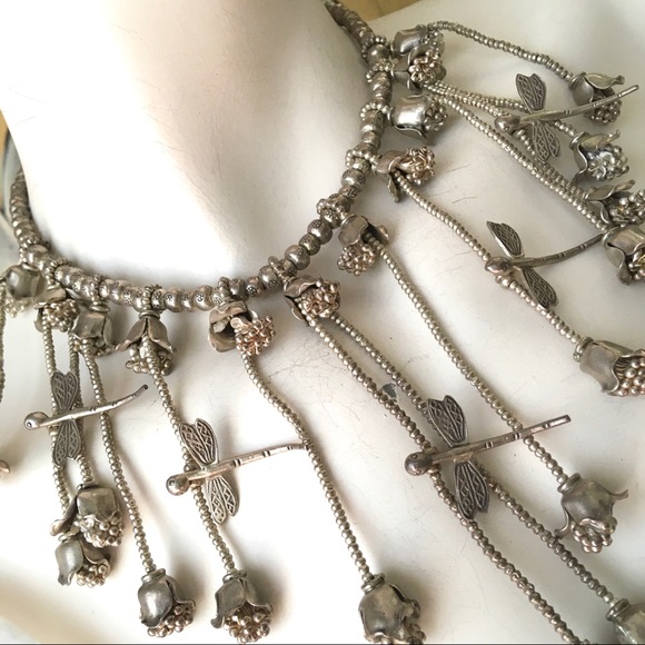 Dragonfly Flowers hanging Sterling Silver necklace - Picture 3 of 9